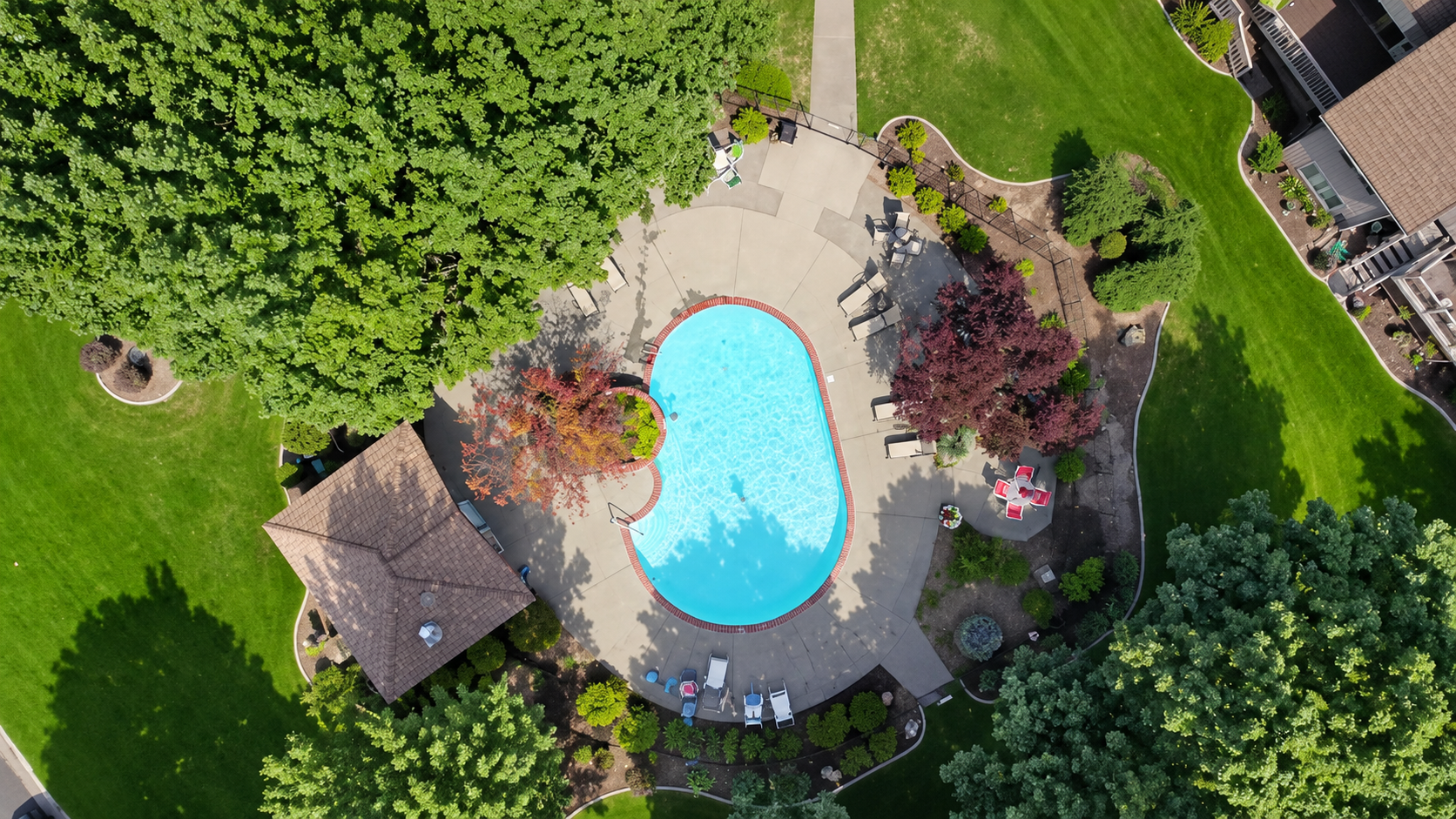 Glen Willow pool aerial